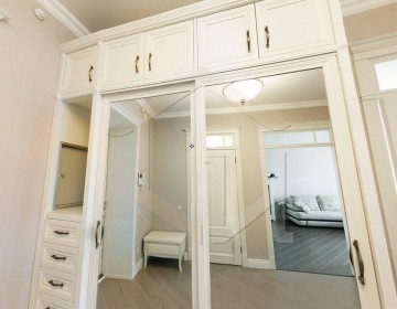 Шкаф в прихожую-фото №0-1513858298